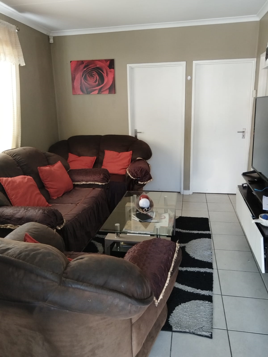 2 Bedroom Property for Sale in Electric City Western Cape